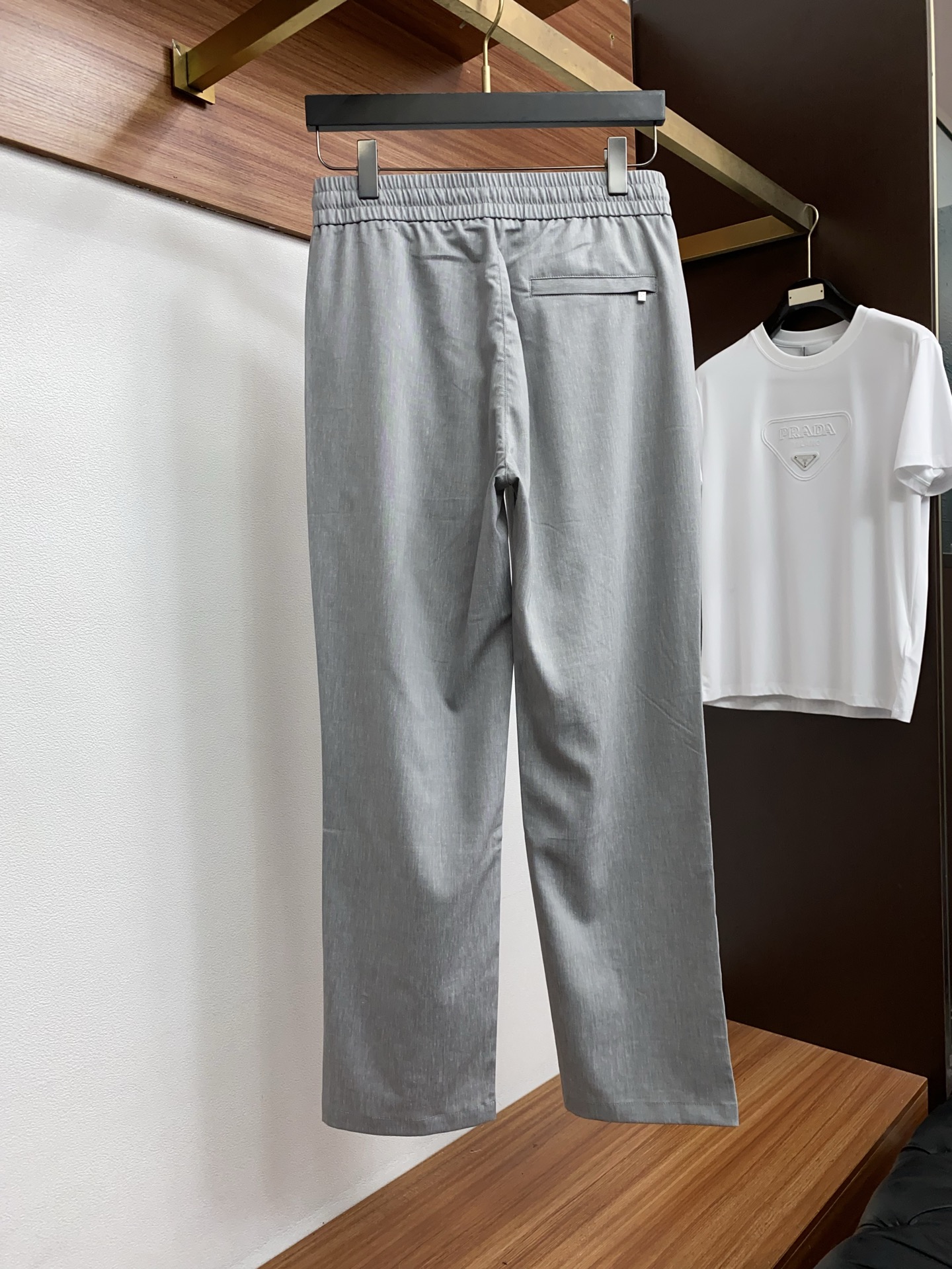 Loro Piana 诺悠翩雅 高端定制、2026早春最新款麻料休闲裤 柜台同步发售 定制亚麻面料 客供