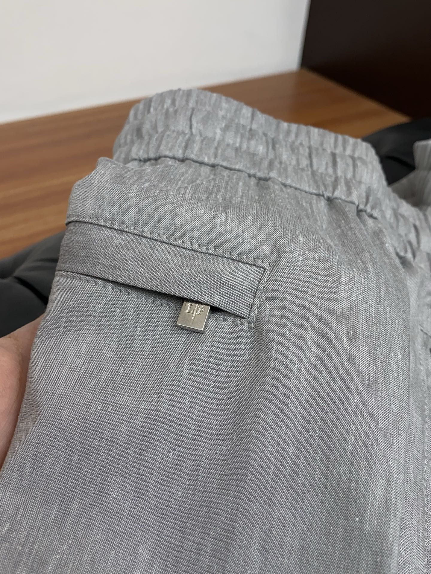 Loro Piana 诺悠翩雅 高端定制、2026早春最新款麻料休闲裤 柜台同步发售 定制亚麻面料 客供