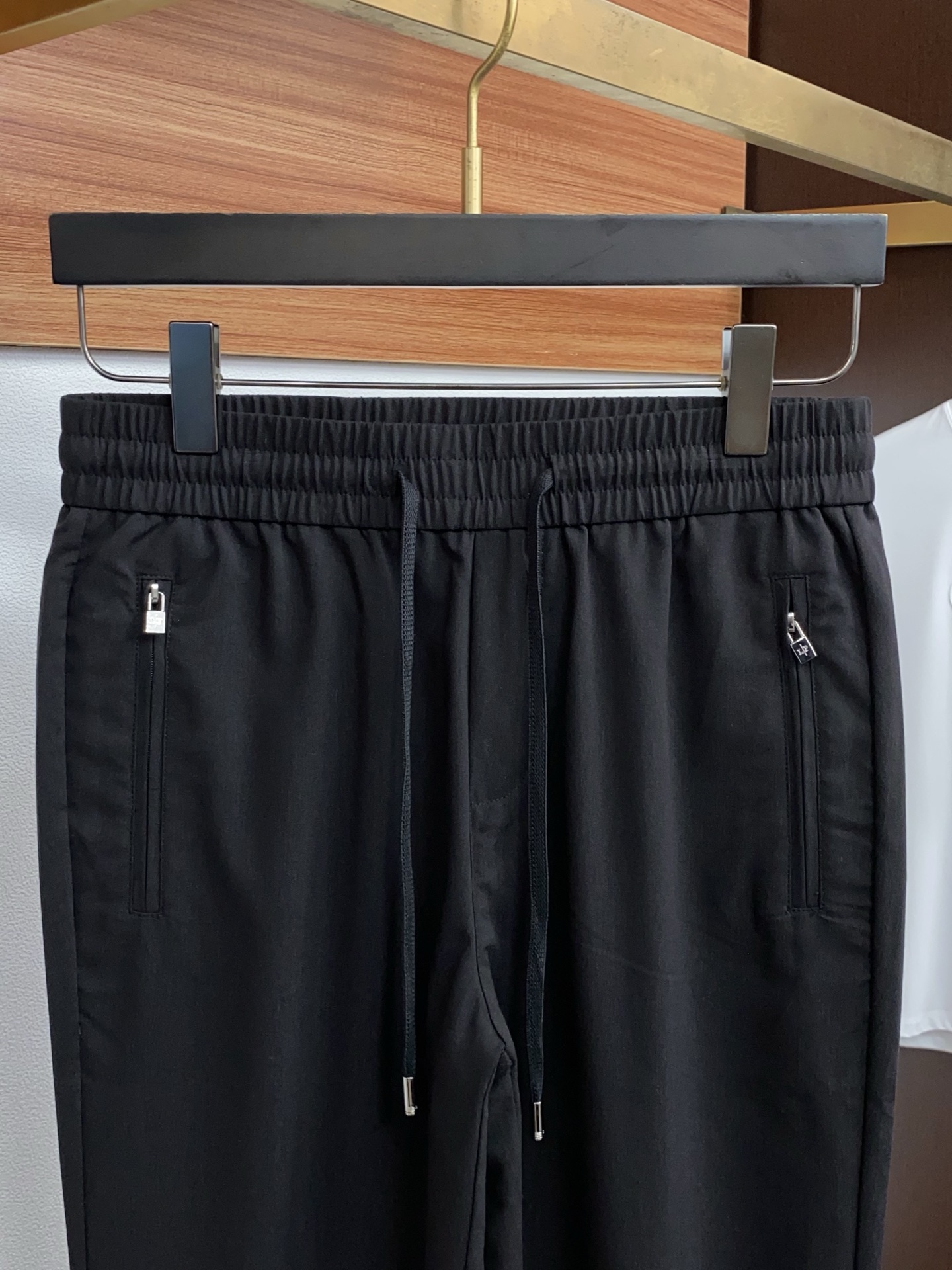 Loro Piana 诺悠翩雅 高端定制、2026早春最新款麻料休闲裤 柜台同步发售 定制亚麻面料 客供
