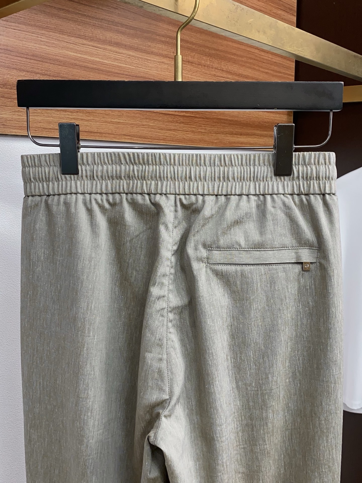 Loro Piana 诺悠翩雅 高端定制、2026早春最新款麻料休闲裤 柜台同步发售 定制亚麻面料 客供