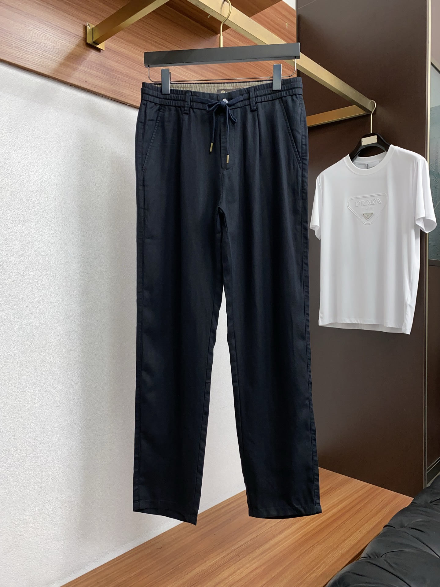 Loro Piana 诺悠翩雅 25FW秋冬新款男士休闲定制亚麻裤  贸易公司渠道稀出，同步官网发售！时