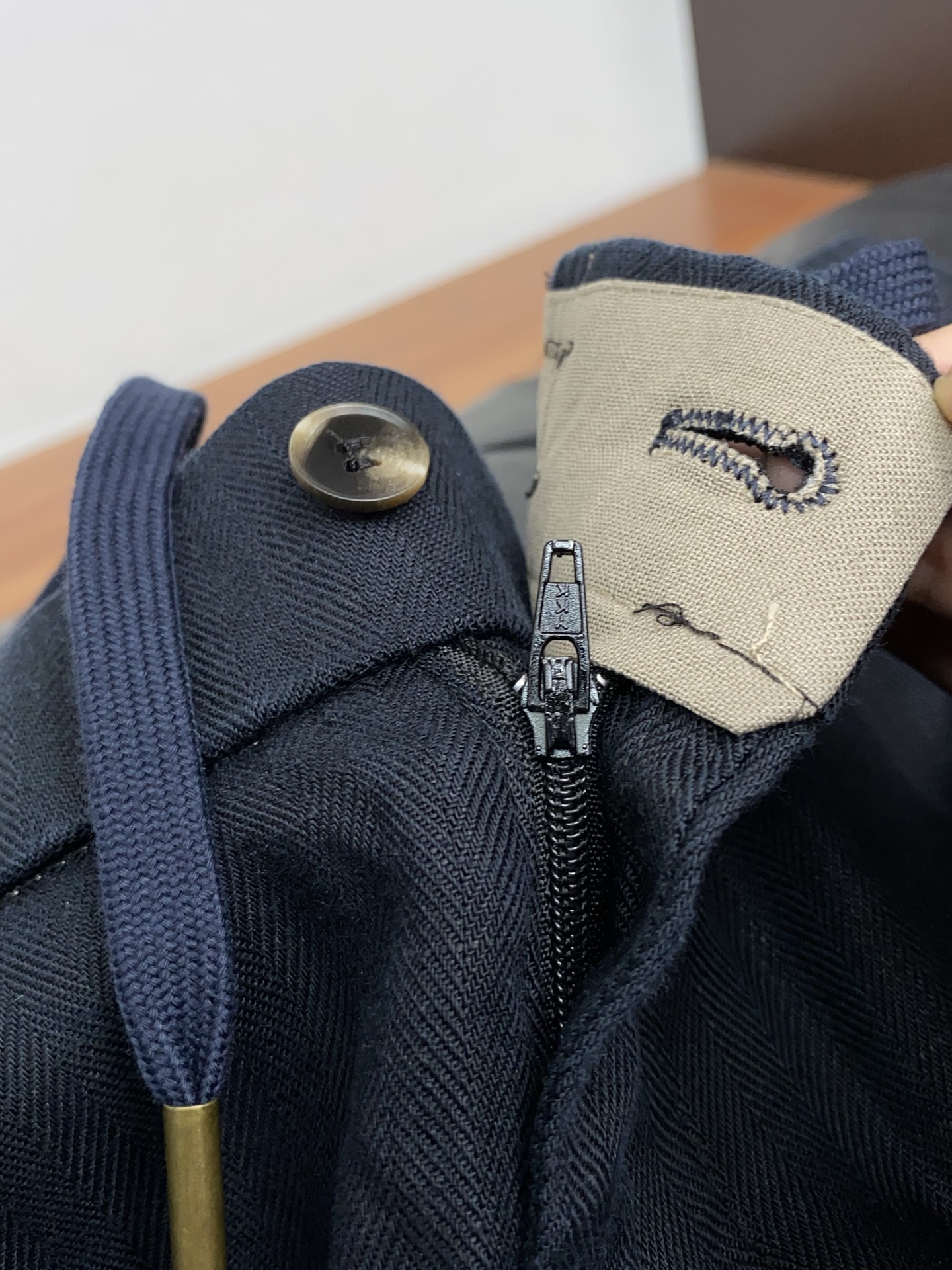 Loro Piana 诺悠翩雅 25FW秋冬新款男士休闲定制亚麻裤  贸易公司渠道稀出，同步官网发售！时