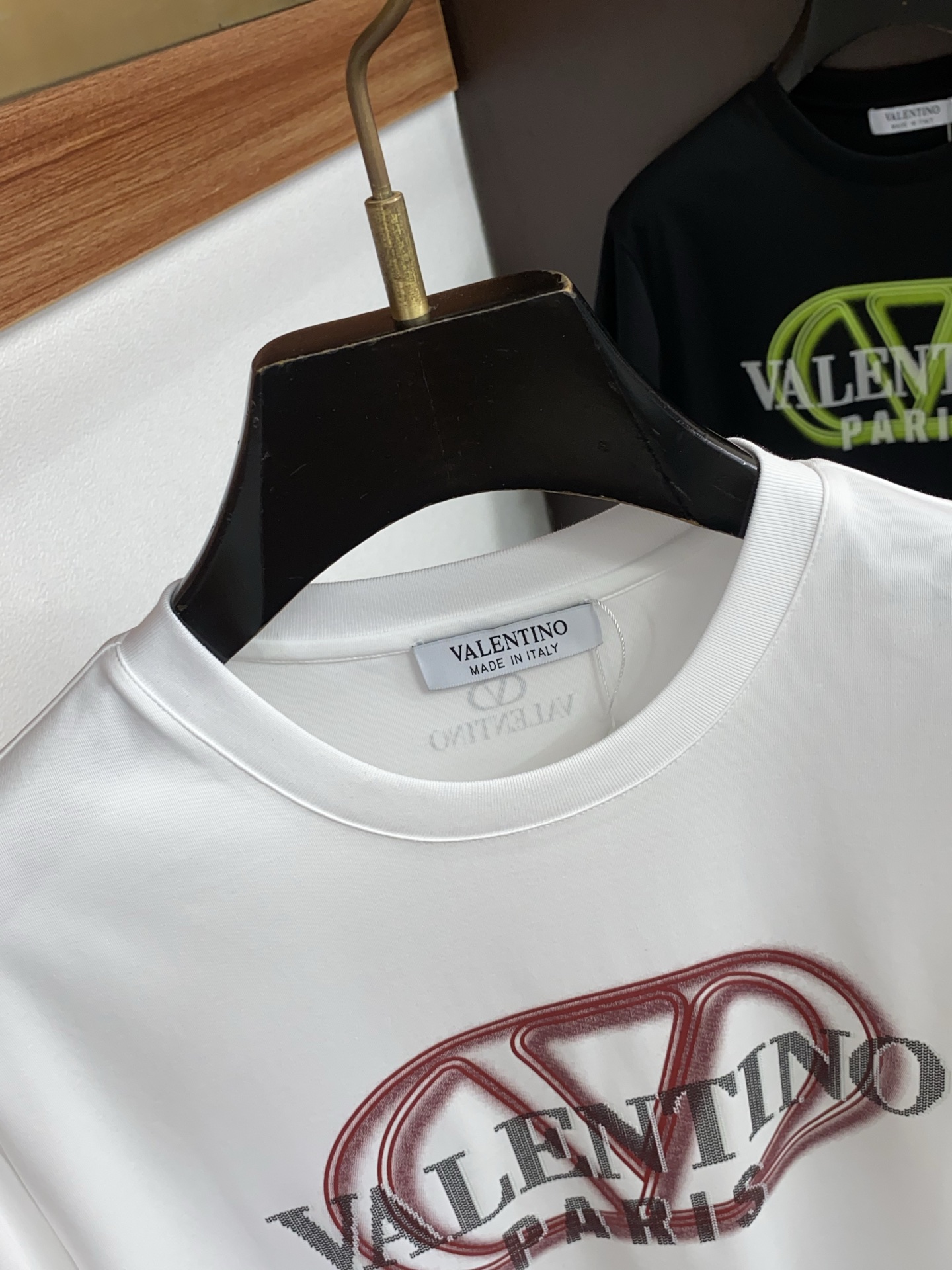 VT 春夏新款首发专柜最新款微阔圆领短袖 高端订制 设计前卫时尚！品牌logo重工艺设计 高端定制100