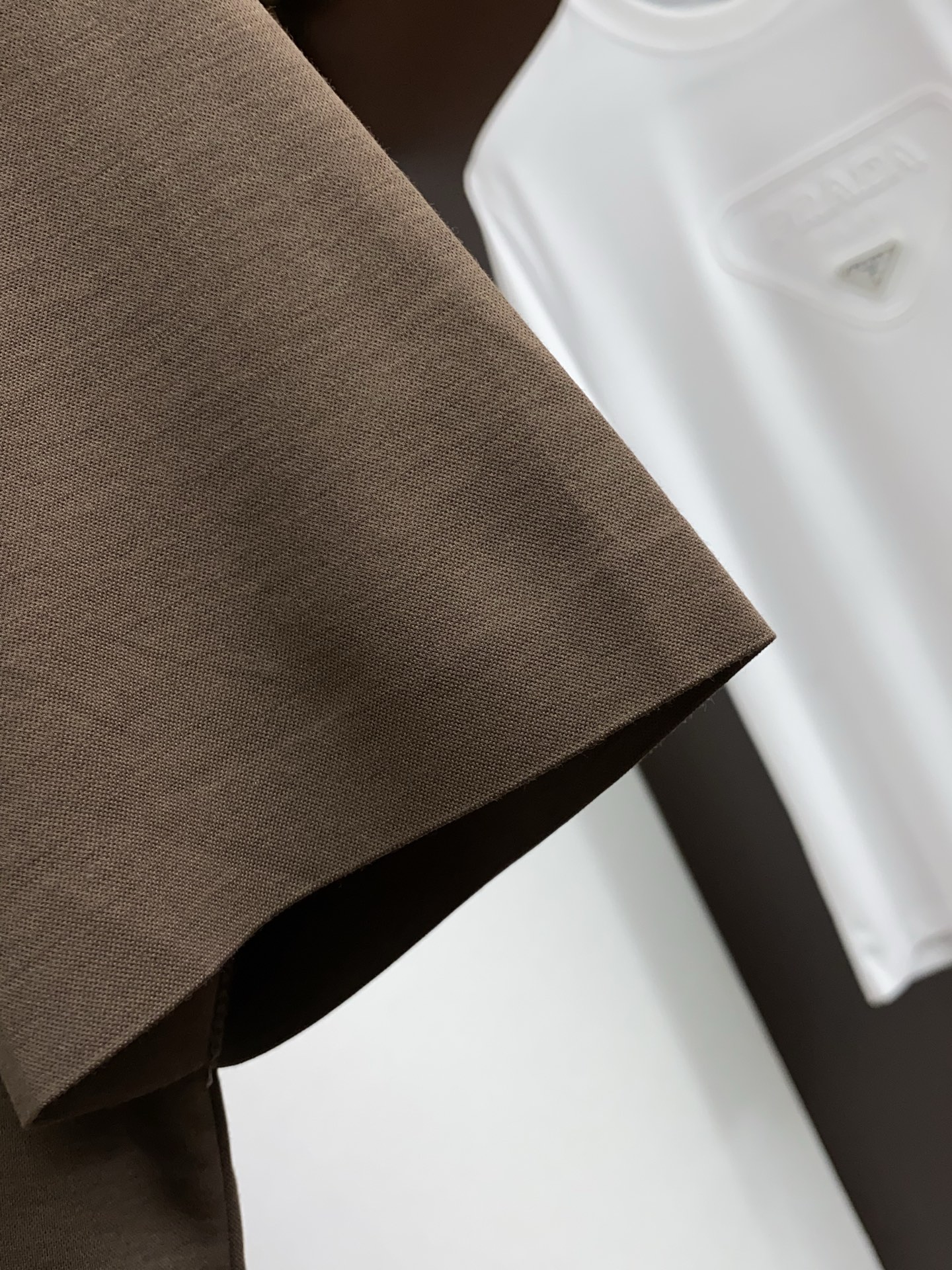 kiton 2026春夏新品细纹珠地商务Polo，极简的衣身造型！顶级丝光珠地质地 整体的触感极为舒适，