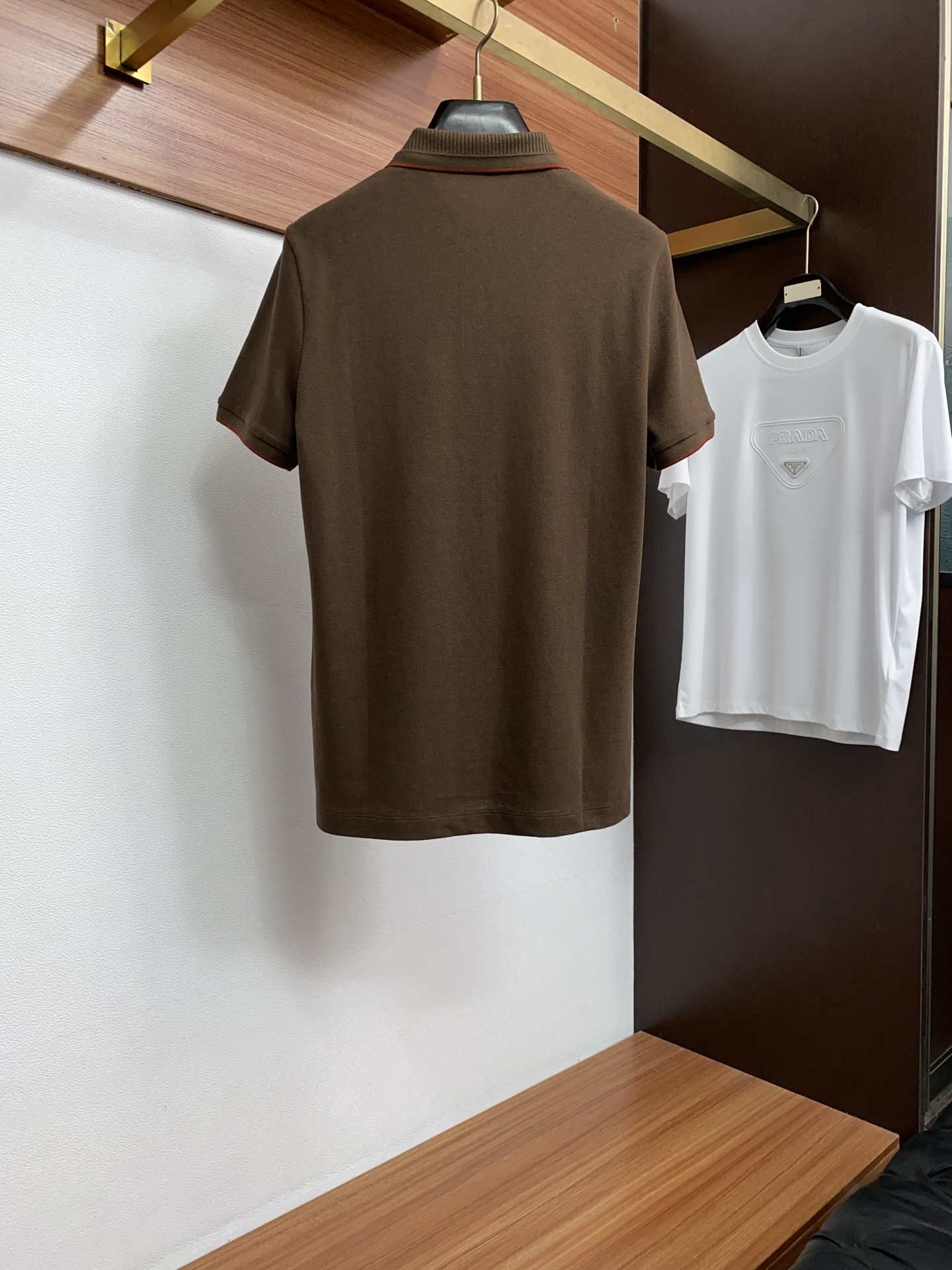 Loro Piana 诺悠翩雅 2026春夏新品细纹珠地商务Polo，极简的衣身造型！顶级丝光珠地质地 