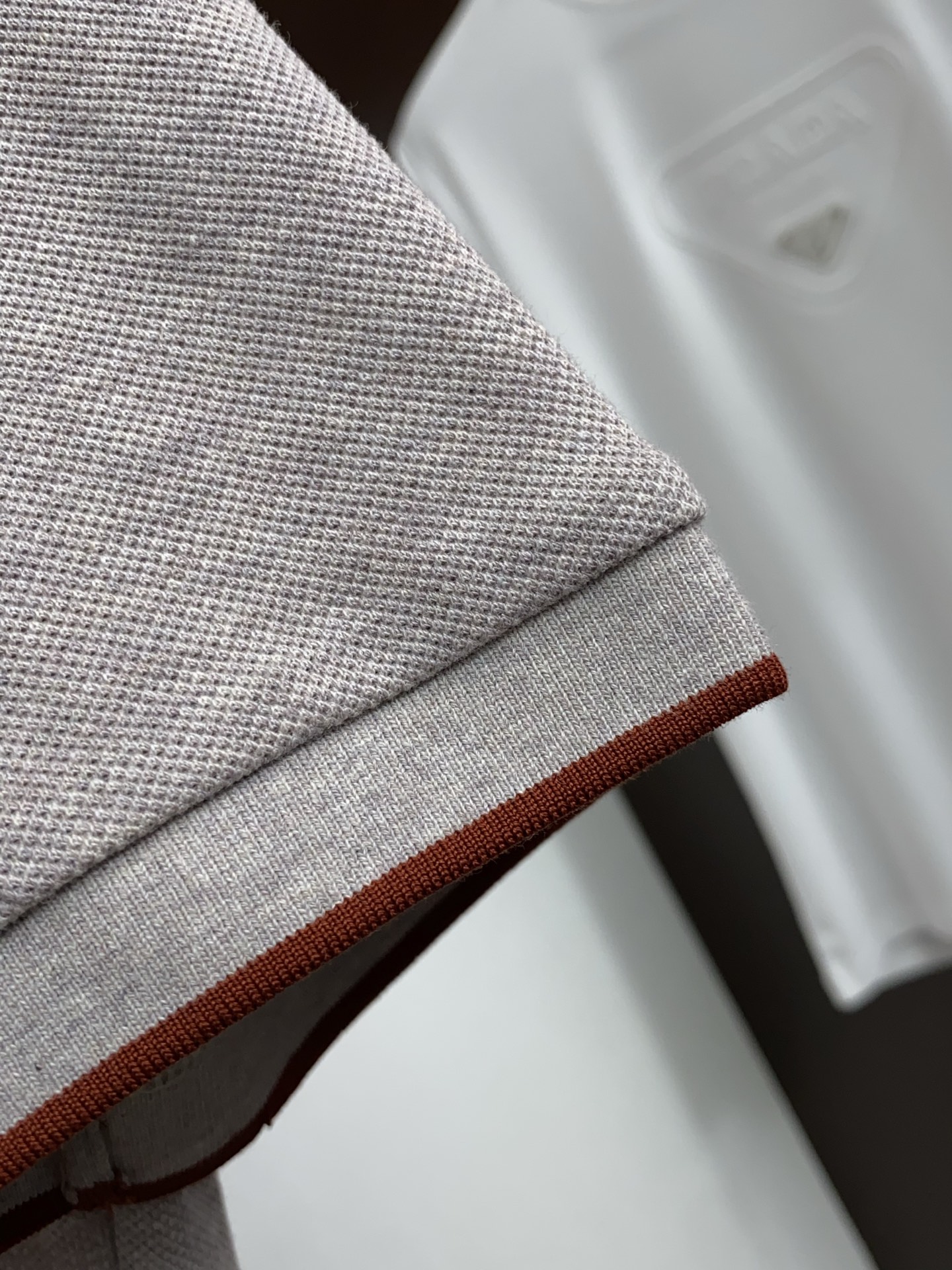 Loro Piana 诺悠翩雅 2026春夏新品细纹珠地商务Polo，极简的衣身造型！顶级丝光珠地质地 
