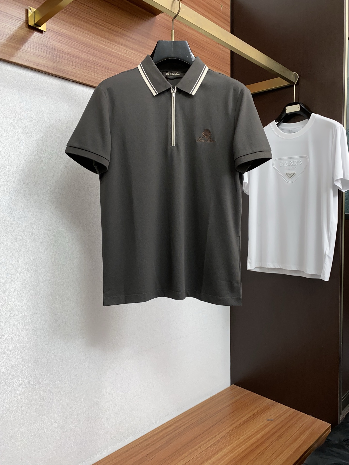 Loro Piana 诺悠翩雅 经典翻领POLO版型，修饰身形，沉稳百搭，不挑肤色，适配商务、休闲多场景