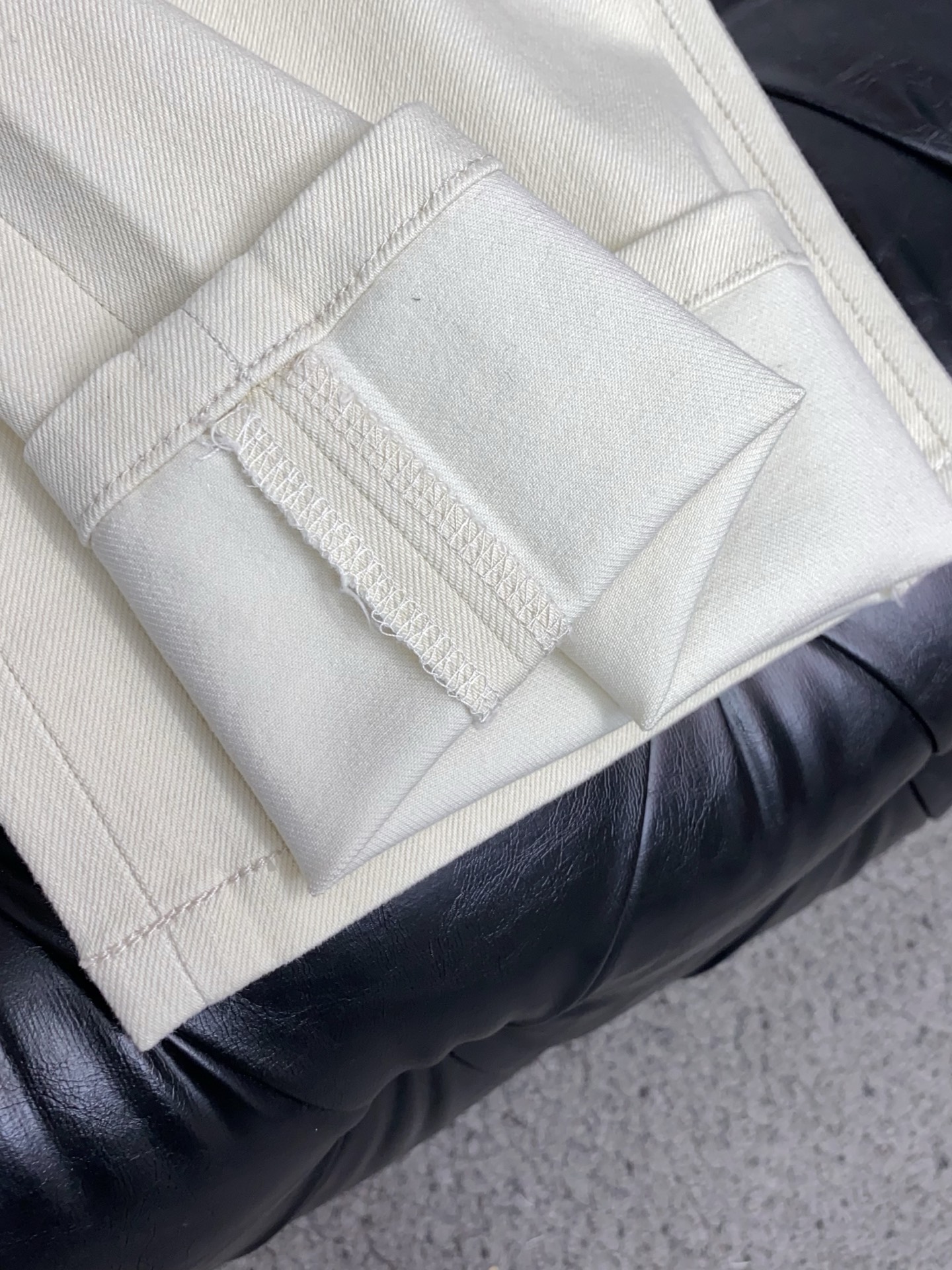 Loro Piana 诺悠翩雅 高端定制、2026早春最新款直筒牛仔裤 柜台同步发售 原版定制复刻 客供