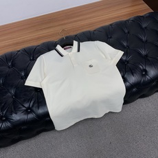 古奇 2026春夏新品细纹珠地商务Polo,极简的衣身造型!顶级天丝棉质地 整体的触感极为舒适,弹力十足 古奇 2026春夏新品细纹珠地商务Polo,极简的衣身造型!顶级天丝棉质地 整体的触感极为舒适,弹力十足