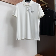 普拉达 经典翻领POLO版型,修饰身形,沉稳百搭,不挑肤色,适配商务、休闲多场景,采用高支精梳棉/珠地棉面料,亲肤透气, 普拉达 经典翻领POLO版型,修饰身形,沉稳百搭,不挑肤色,适配商务、休闲多场景,采用高支精梳棉/珠地棉面料,亲肤透气,