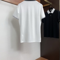 迪奥 经典翻领POLO版型,修饰身形,沉稳百搭,不挑肤色,适配商务、休闲多场景,采用高支精梳棉/珠地棉面 迪奥 经典翻领POLO版型,修饰身形,沉稳百搭,不挑肤色,适配商务、休闲多场景,采用高支精梳棉/珠地棉面