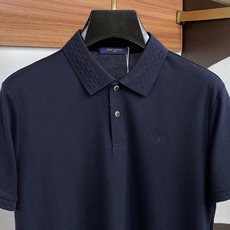 1v 路易威登 经典翻领POLO版型,修饰身形,沉稳百搭,不挑肤色,适配商务、休闲多场景,采用高支精梳棉 1v 路易威登 经典翻领POLO版型,修饰身形,沉稳百搭,不挑肤色,适配商务、休闲多场景,采用高支精梳棉