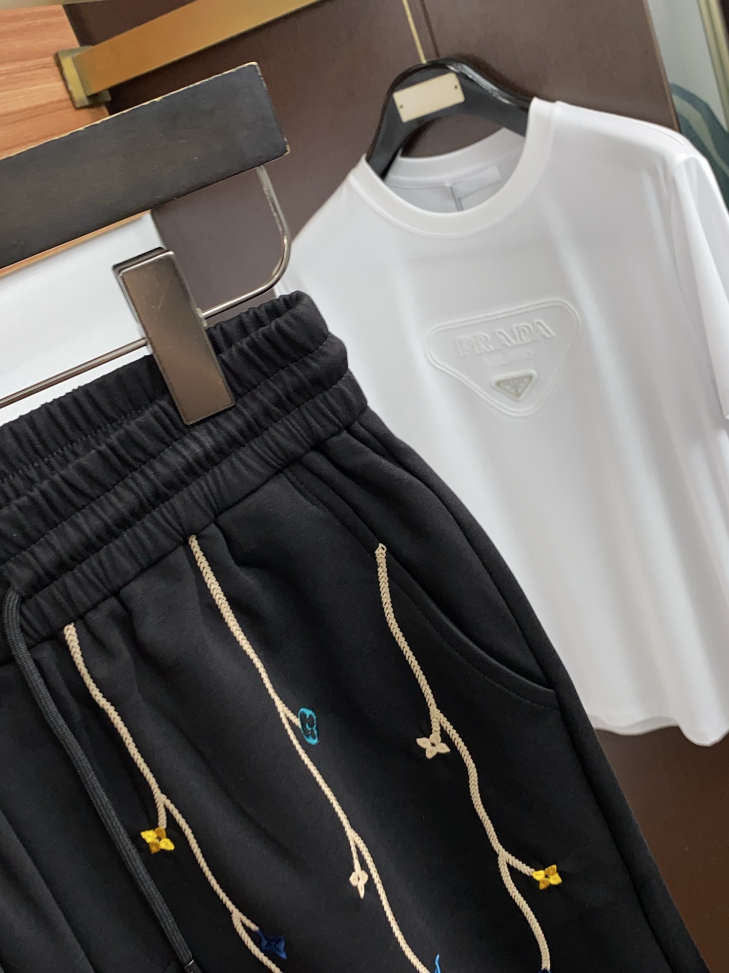 루이비통 남성 반바지 135483 Louis Vuitton Shorts 썸네일 이미지