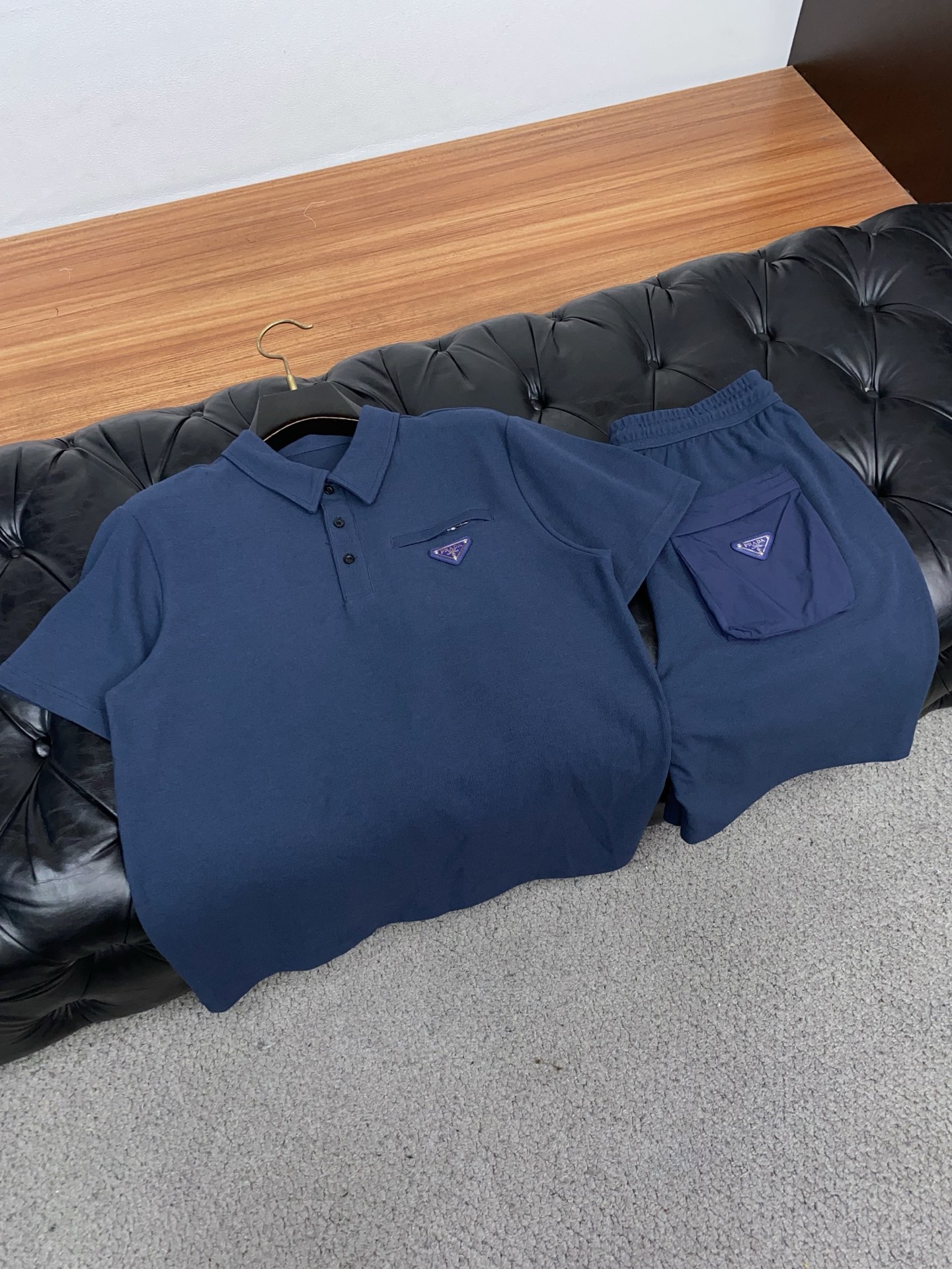 프라다 남성 반팔 133077 Prada T Shirt 썸네일 이미지