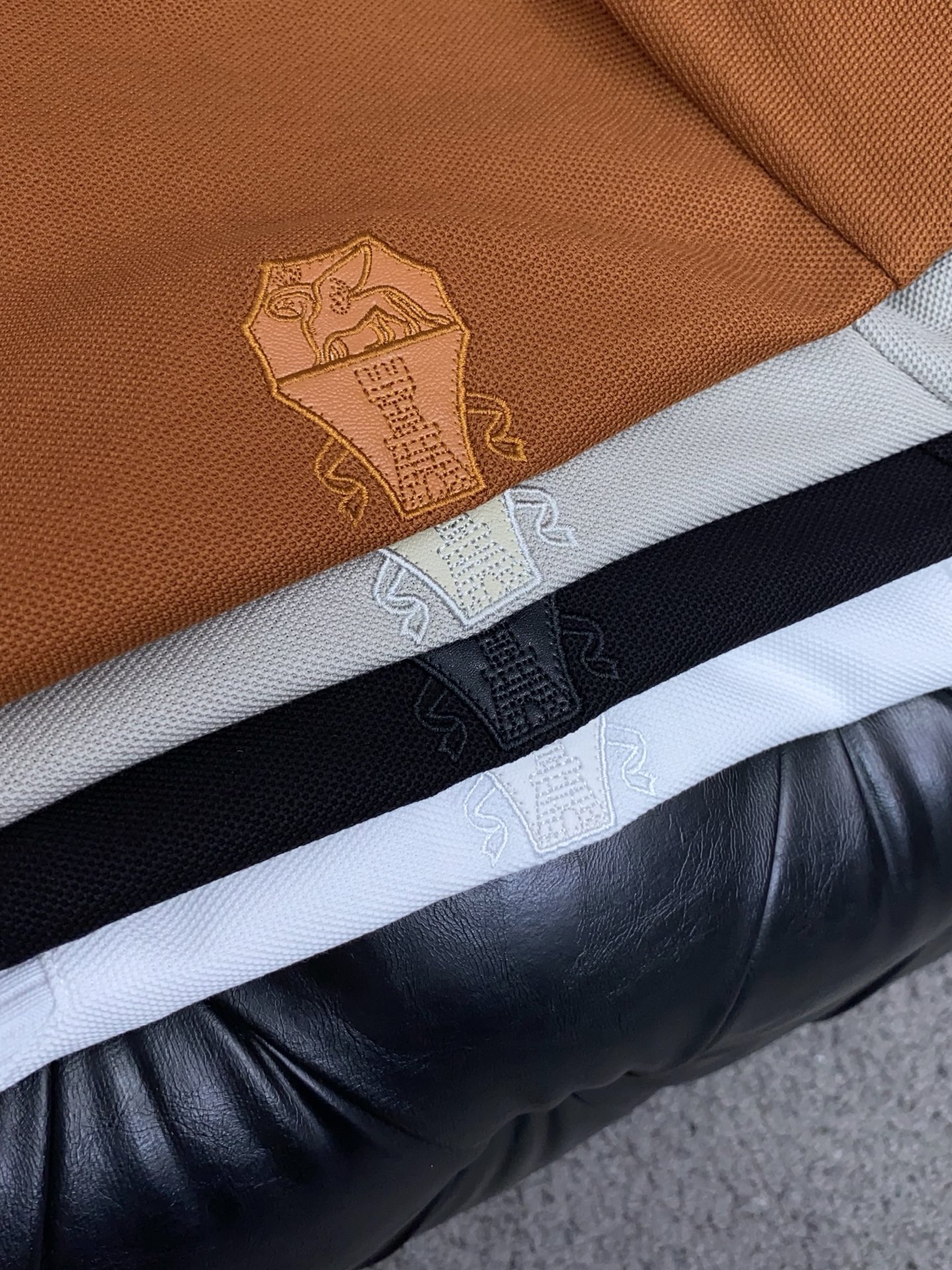 BC 经典翻领POLO版型，修饰身形，沉稳百搭，不挑肤色，适配商务、休闲多场景，采用高支精梳棉/珠地棉面