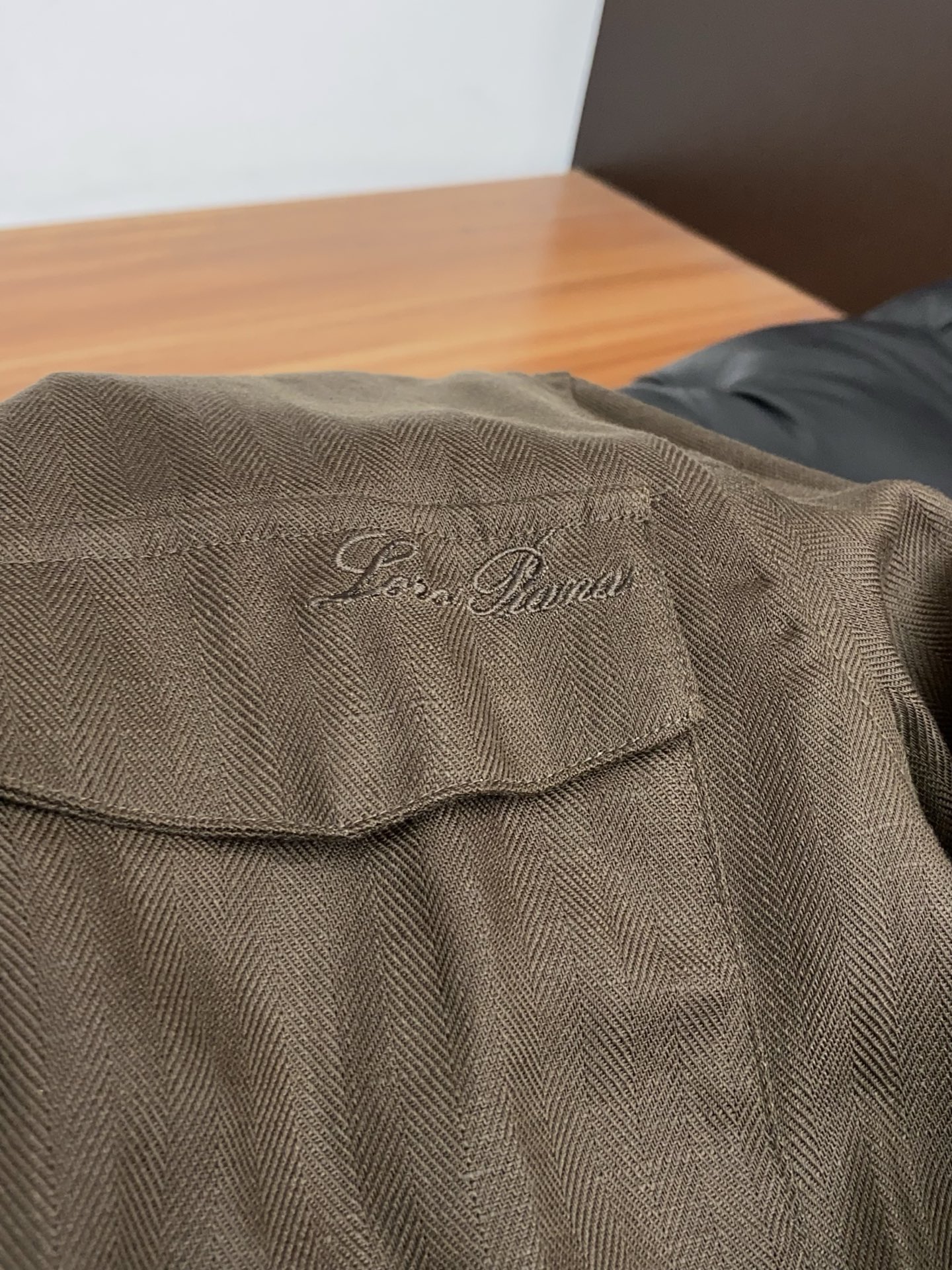 Loro Piana 诺悠翩雅 2026夏日臻选翻领亚麻工装口袋套装——夏日松弛感的老钱绅士之选#Lor