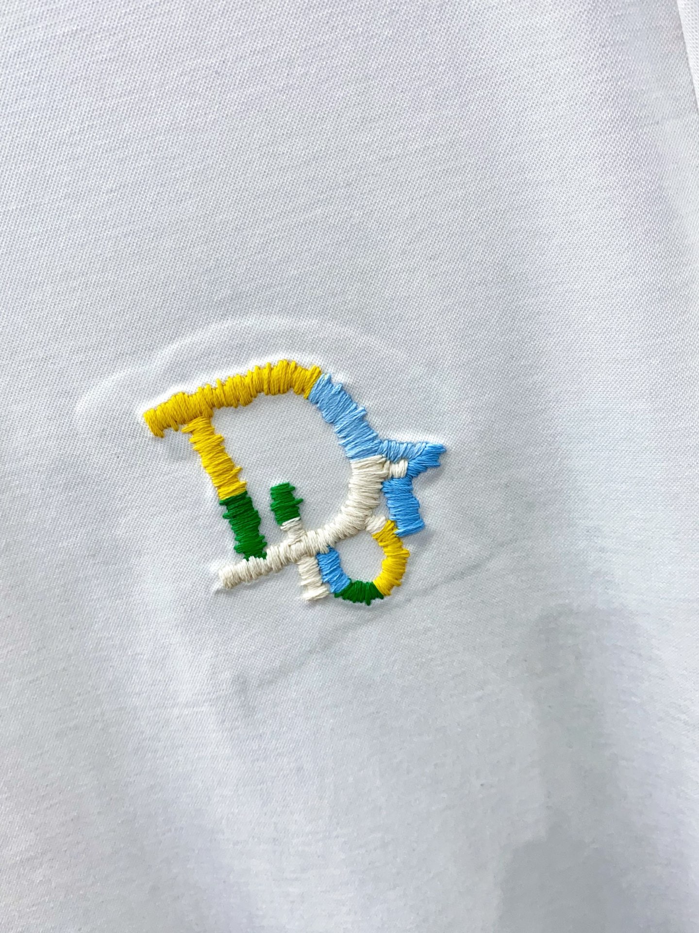 迪奥 2026春夏新款首发专柜最新款圆领短袖 高端订制 设计前卫时尚！品牌logo重工艺设计 高端定制8