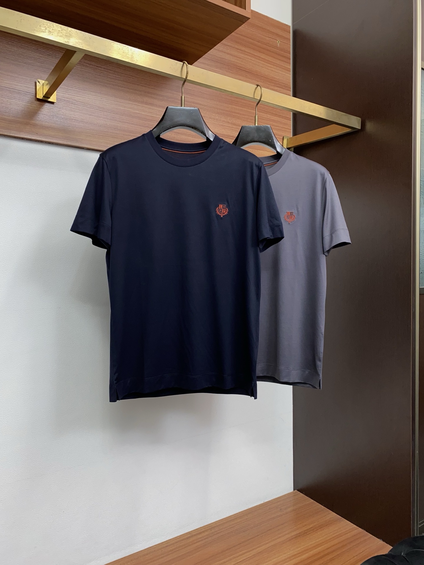 Loro Piana 诺悠翩雅 2026新款男士高端圆领针织短袖T恤衫，香港洋行渠道货，纯正血统品质，春