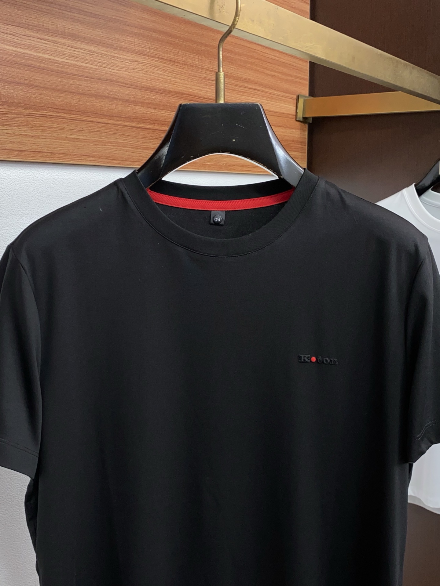 kiton 2026新款男士高端圆领针织短袖T恤衫，香港洋行渠道货，纯正血统品质，春夏新款，经典王牌系列