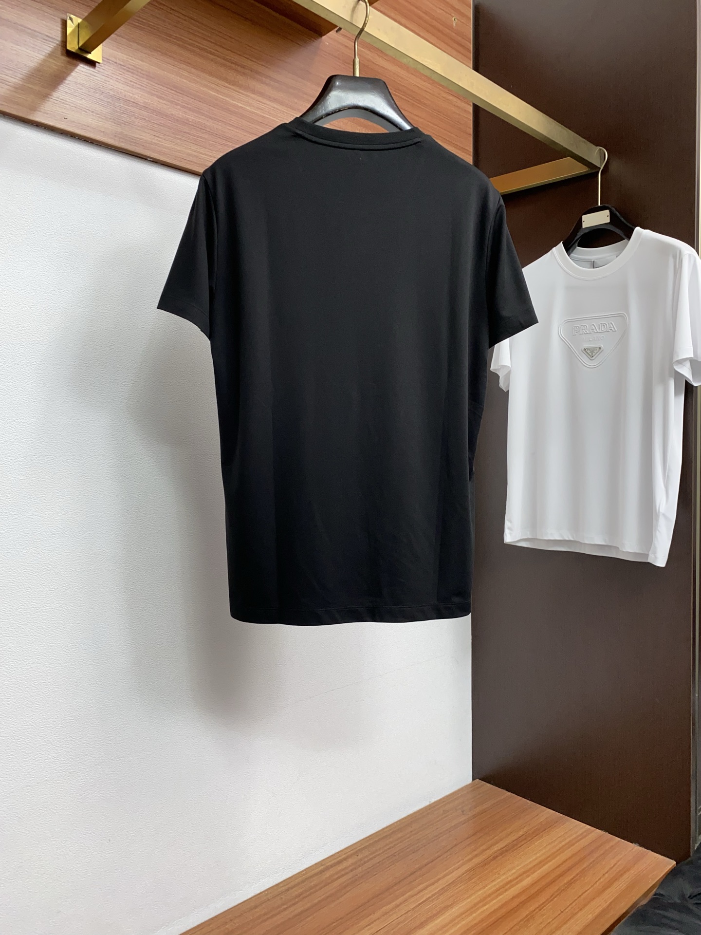 kiton 2026新款男士高端圆领针织短袖T恤衫，香港洋行渠道货，纯正血统品质，春夏新款，经典王牌系列