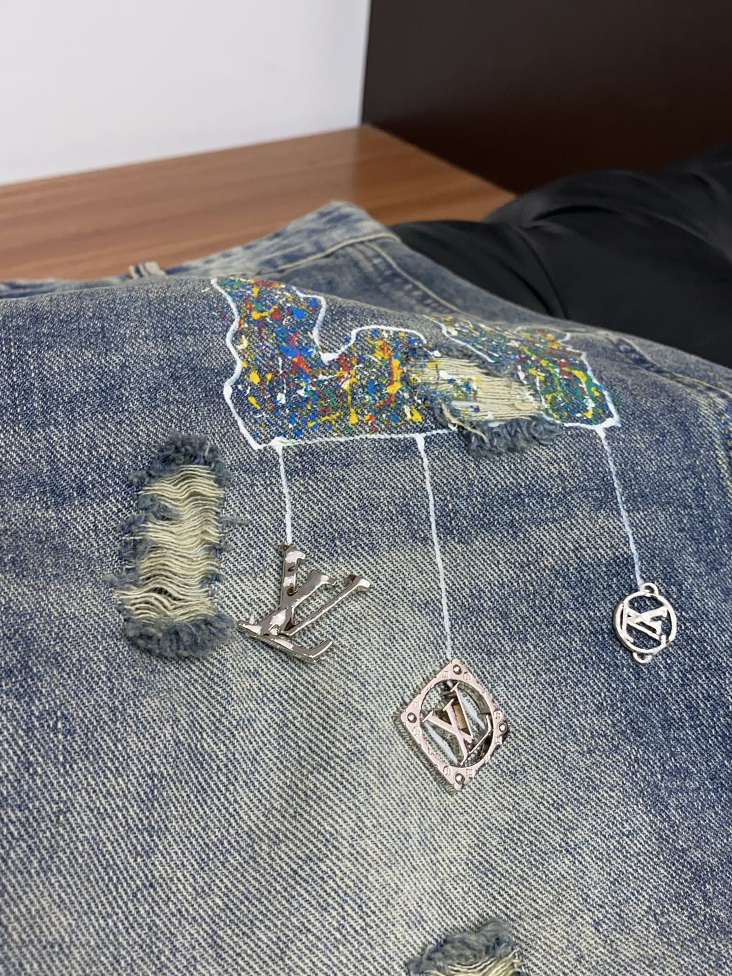 루이비통 남성 반바지 129902 Louis Vuitton Shorts 썸네일 이미지