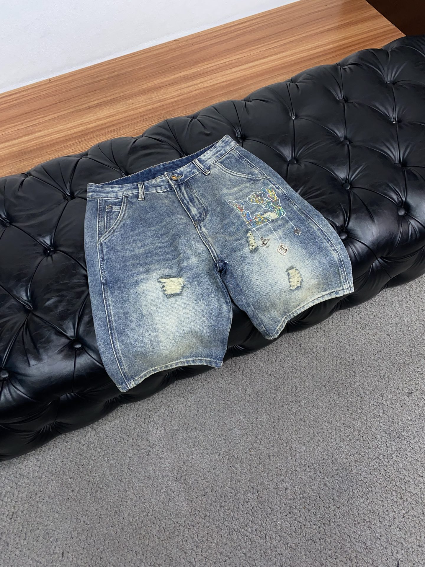 루이비통 남성 반바지 129902 Louis Vuitton Shorts 썸네일 이미지