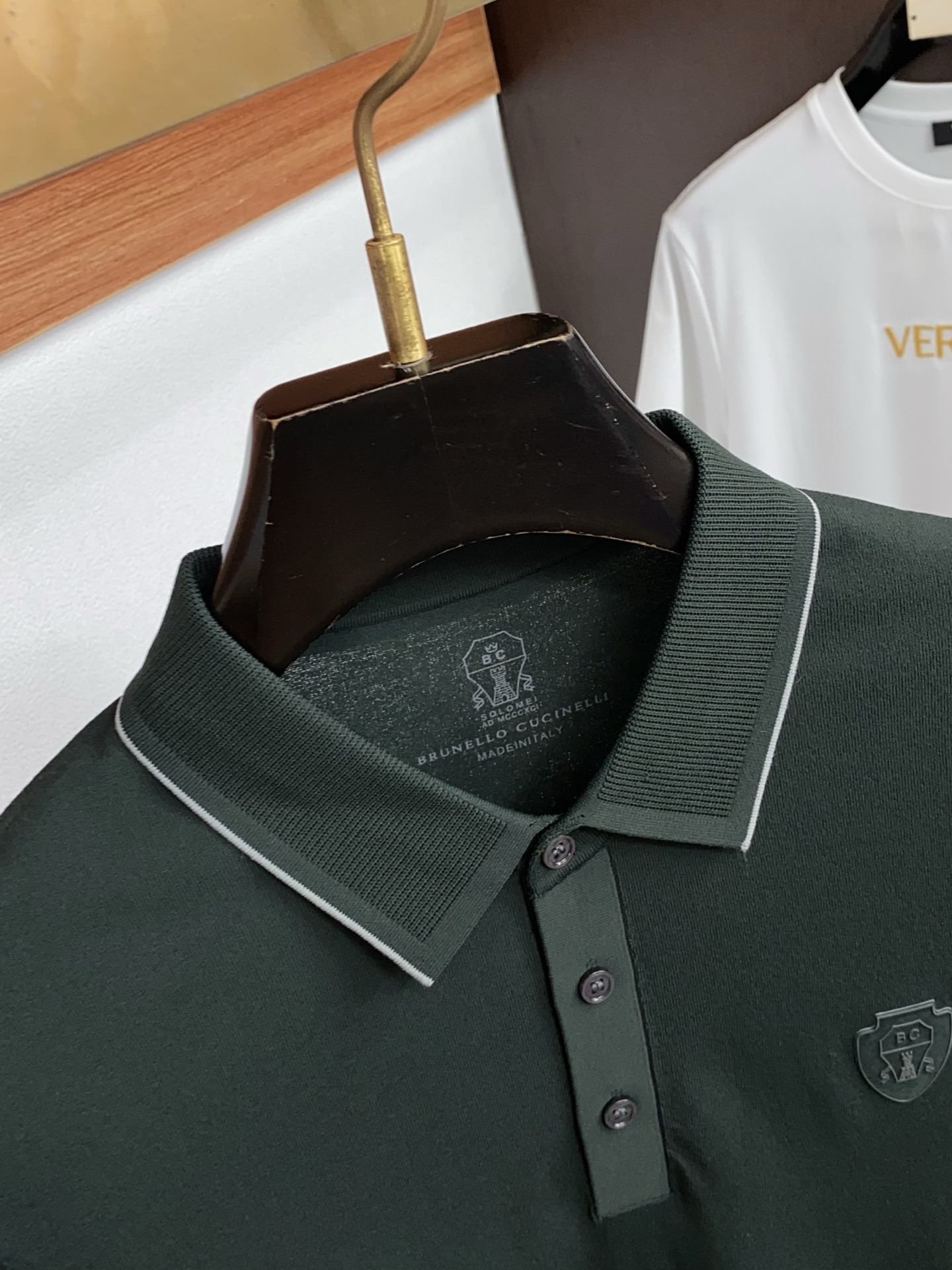 BC 2026春夏新品翻领商务Polo，极简的衣身造型！顶级伊利特质地 整体的触感极为舒适，齐脚工艺 弹