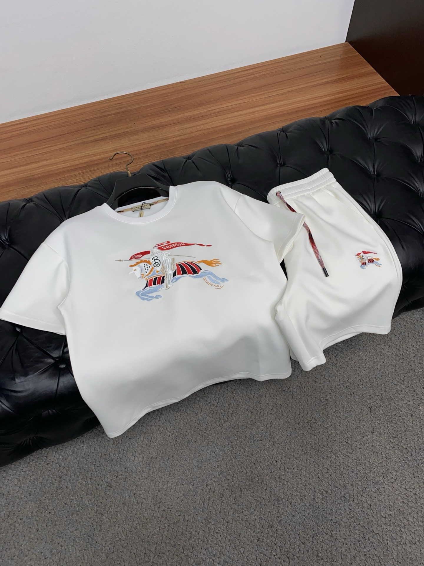 버버리 남성 반팔 127001 Burberry T Shirt 썸네일 이미지
