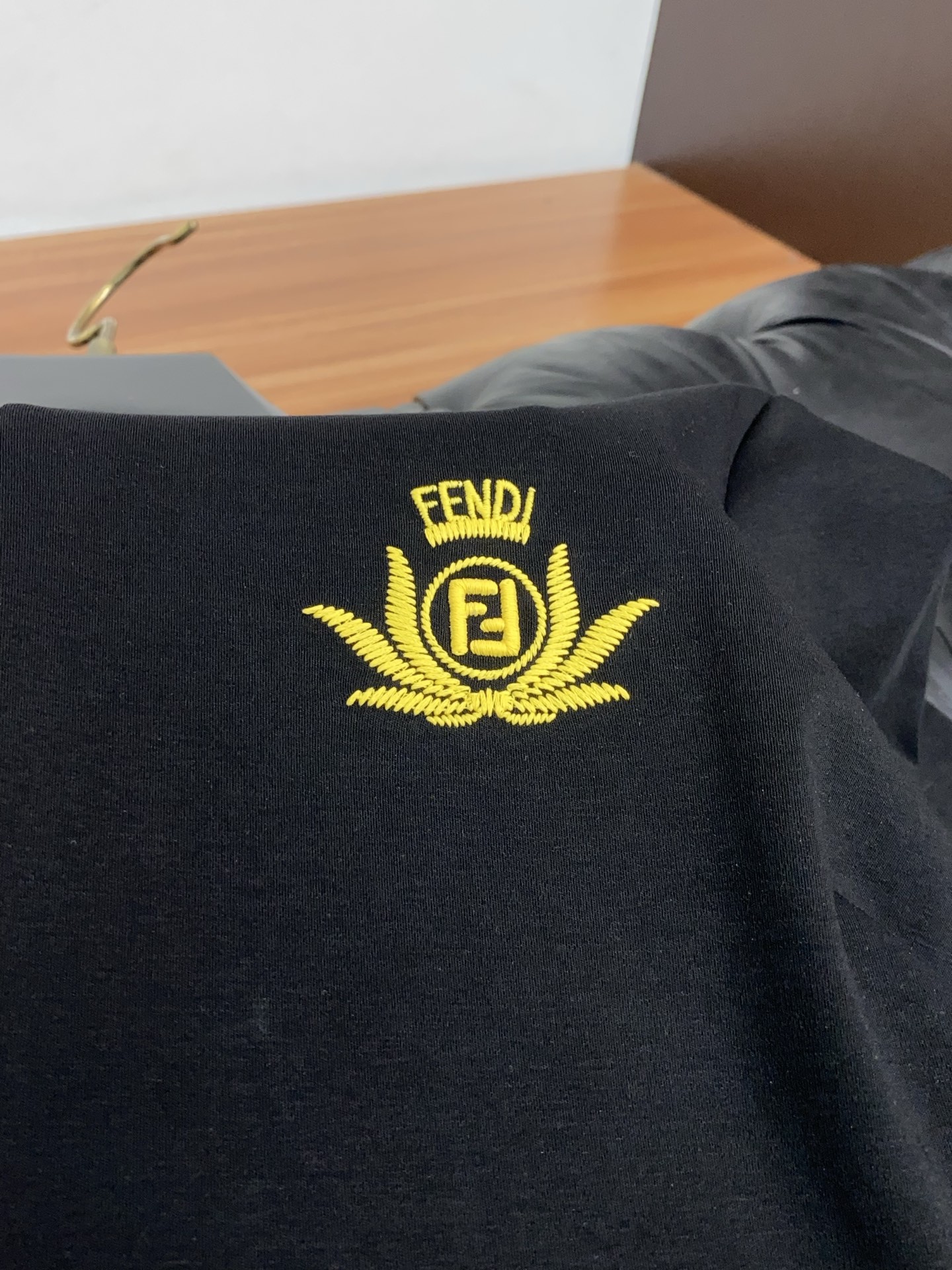 DG 26FW春夏新款首发专柜最新款短袖圆领T恤 设计前卫时尚！品牌logo重工艺设计 高端定制丝光长绒
