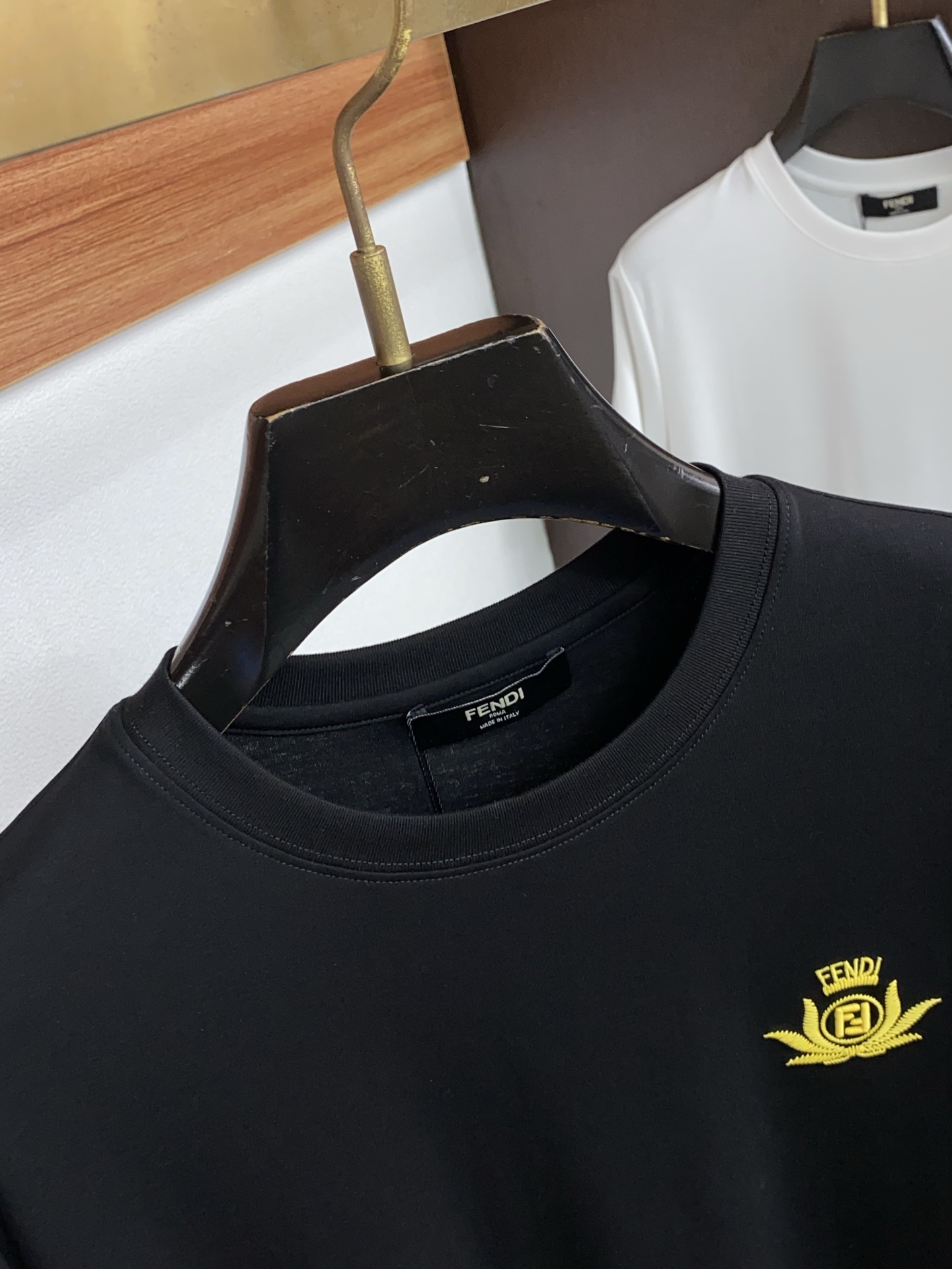 DG 26FW春夏新款首发专柜最新款短袖圆领T恤 设计前卫时尚！品牌logo重工艺设计 高端定制丝光长绒
