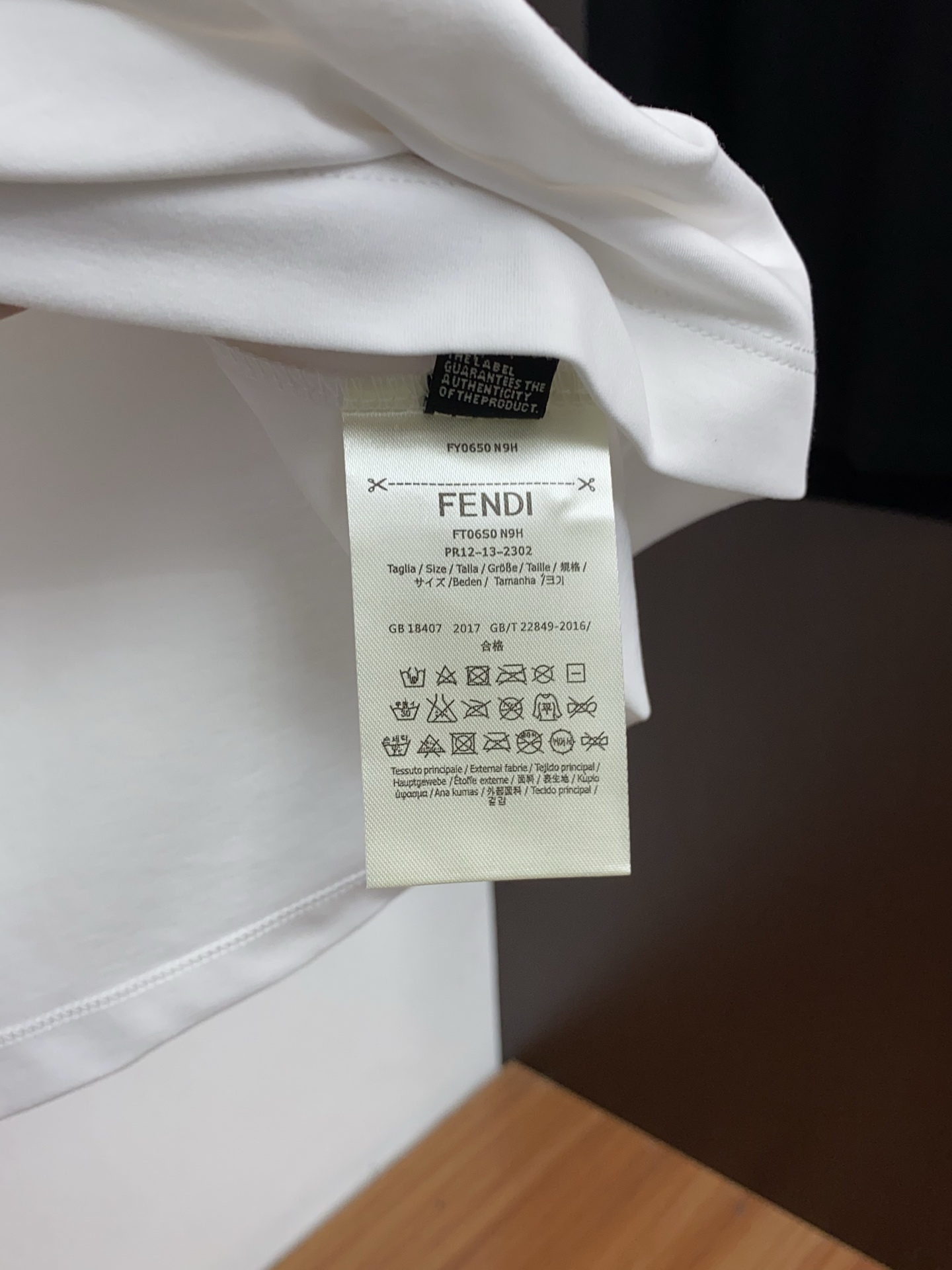 DG 26FW春夏新款首发专柜最新款短袖圆领T恤 设计前卫时尚！品牌logo重工艺设计 高端定制丝光长绒