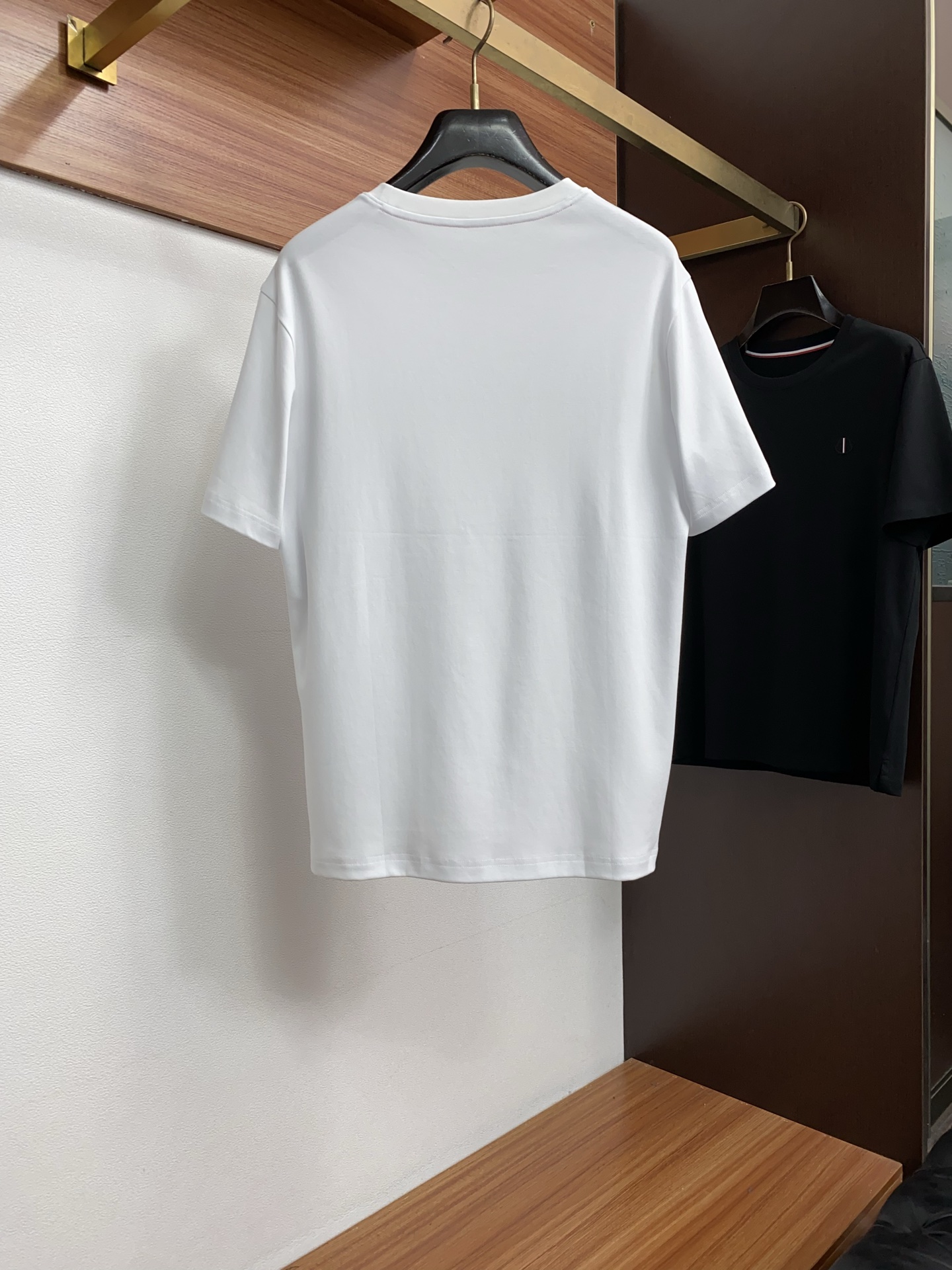蒙口 26SS春夏新款 皮麻棉质圆微阔领短袖 男士基础款纯白专柜短袖T恤衫！贸易公司渠道稀出，同步官网发