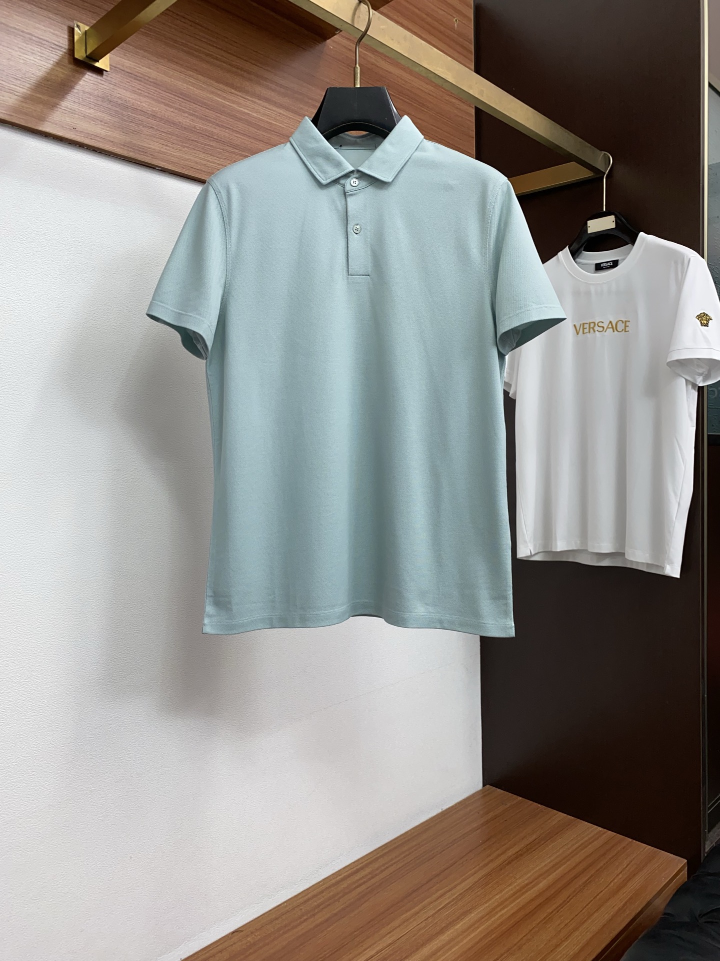杰尼亚 2026春夏新品翻领商务Polo，极简的衣身造型！顶级珠地6角蜂窝丝光棉质地 整体的触感极为舒适