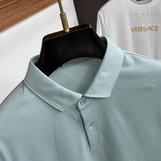 杰尼亚 2026春夏新品翻领商务Polo,极简的衣身造型!顶级珠地6角蜂窝丝光棉质地 整体的触感极为舒适 杰尼亚 2026春夏新品翻领商务Polo,极简的衣身造型!顶级珠地6角蜂窝丝光棉质地 整体的触感极为舒适