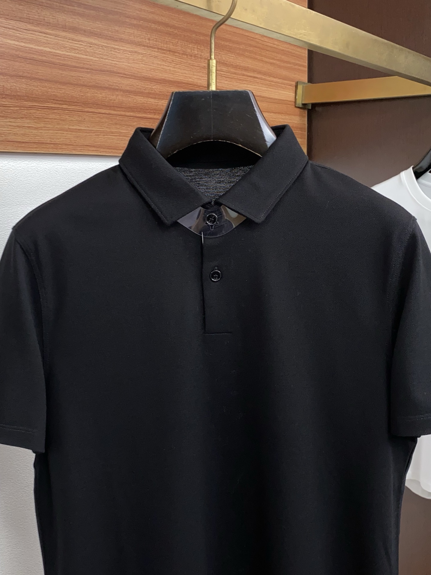 杰尼亚 2026春夏新品翻领商务Polo，极简的衣身造型！顶级珠地6角蜂窝丝光棉质地 整体的触感极为舒适
