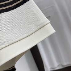 2026春夏新品商务Polo,极简的衣身造型!丝光面料整体的触感极为舒适,弹力十足亲肤效果高级,经典时尚 2026春夏新品商务Polo,极简的衣身造型!丝光面料整体的触感极为舒适,弹力十足亲肤效果高级,经典时尚