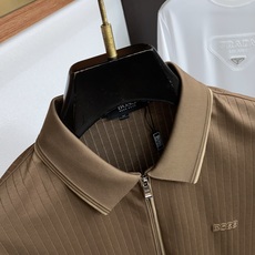 2026春夏新品商务Polo,极简的衣身造型!丝光面料整体的触感极为舒适,弹力十足亲肤效果高级,经典时尚翻领 Polo衫 2026春夏新品商务Polo,极简的衣身造型!丝光面料整体的触感极为舒适,弹力十足亲肤效果高级,经典时尚翻领 Polo衫