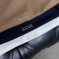 boss 2026春夏新品商务Polo,极简的衣身造型!丝光面料整体的触感极为舒适,弹力十足亲肤效果高级,经典时尚翻领 boss 2026春夏新品商务Polo,极简的衣身造型!丝光面料整体的触感极为舒适,弹力十足亲肤效果高级,经典时尚翻领