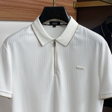 boss 2026春夏新品商务Polo,极简的衣身造型!丝光面料整体的触感极为舒适,弹力十足亲肤效果高级,经典时尚翻领 boss 2026春夏新品商务Polo,极简的衣身造型!丝光面料整体的触感极为舒适,弹力十足亲肤效果高级,经典时尚翻领