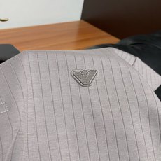 阿玛尼 2026春夏新品商务Polo,极简的衣身造型!丝光面料整体的触感极为舒适,弹力十足亲肤效果高级, 阿玛尼 2026春夏新品商务Polo,极简的衣身造型!丝光面料整体的触感极为舒适,弹力十足亲肤效果高级,