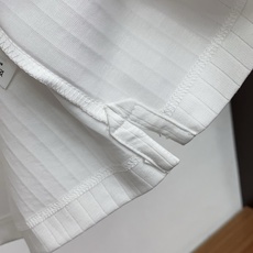 阿玛尼 2026春夏新品商务Polo,极简的衣身造型!丝光面料整体的触感极为舒适,弹力十足亲肤效果高级, 阿玛尼 2026春夏新品商务Polo,极简的衣身造型!丝光面料整体的触感极为舒适,弹力十足亲肤效果高级,