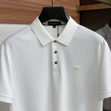 阿玛尼 2026春夏新品商务Polo,极简的衣身造型!丝光面料整体的触感极为舒适,弹力十足亲肤效果高级, 阿玛尼 2026春夏新品商务Polo,极简的衣身造型!丝光面料整体的触感极为舒适,弹力十足亲肤效果高级,