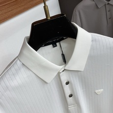 阿玛尼 2026春夏新品商务Polo,极简的衣身造型!丝光面料整体的触感极为舒适,弹力十足亲肤效果高级, 阿玛尼 2026春夏新品商务Polo,极简的衣身造型!丝光面料整体的触感极为舒适,弹力十足亲肤效果高级,