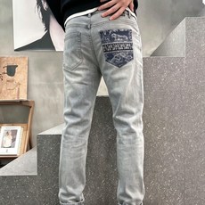 迪奥 高端定制、2026早春最新款牛仔裤 柜台同步发售 原版定制复刻 客供五金辅料 原单品质 进口牛仔面 迪奥 高端定制、2026早春最新款牛仔裤 柜台同步发售 原版定制复刻 客供五金辅料 原单品质 进口牛仔面