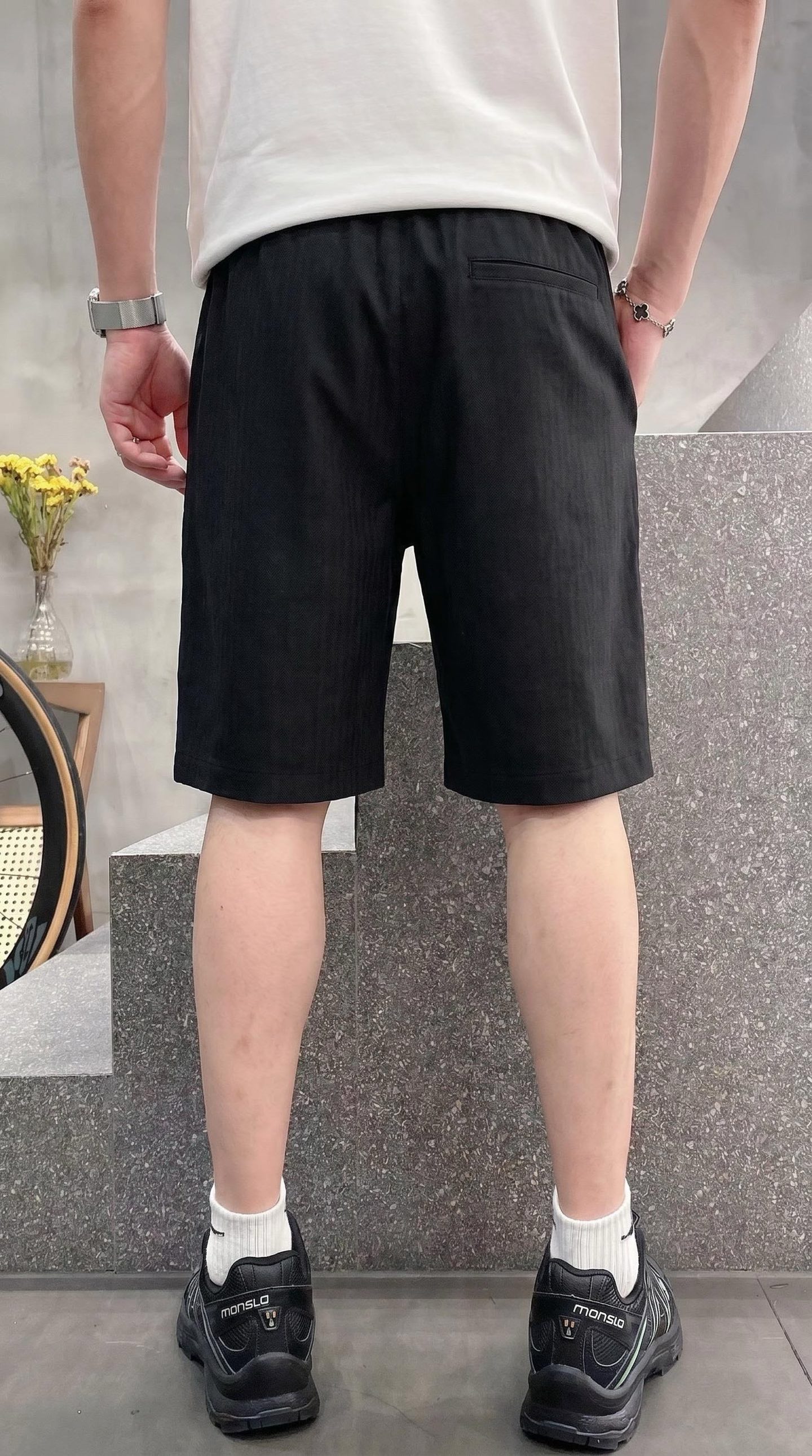 杰尼亚 2026春夏季新款，最新休闲短裤。原版裤型上身休闲百搭 定制麻棉面料 logo刺绣设计 随性慵懒