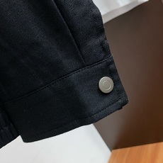 Loro Piana 诺悠翩雅 2026新款男士休闲定制麻料翻领夹克外套 简约干练的休闲外套,瞬间重回时 Loro Piana 诺悠翩雅 2026新款男士休闲定制麻料翻领夹克外套 简约干练的休闲外套,瞬间重回时