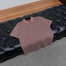 Loro Piana 诺悠翩雅 2026春夏新品翻领商务Polo,极简的衣身造型!顶级珠地6角蜂窝丝光桑 Loro Piana 诺悠翩雅 2026春夏新品翻领商务Polo,极简的衣身造型!顶级珠地6角蜂窝丝光桑