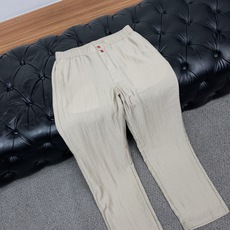顶级Kiton意大利高端男士棉麻休闲裤 26ss春夏新款亚麻单品在时装领域不断轮回演绎,有着超高的搭配缘 顶级Kiton意大利高端男士棉麻休闲裤 26ss春夏新款亚麻单品在时装领域不断轮回演绎,有着超高的搭配缘