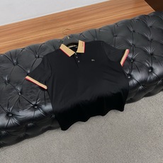 巴宝莉 2026春夏新品商务Polo,极简的衣身造型!丝光面料整体的触感极为舒适,弹力十足亲肤效果高级, 巴宝莉 2026春夏新品商务Polo,极简的衣身造型!丝光面料整体的触感极为舒适,弹力十足亲肤效果高级,