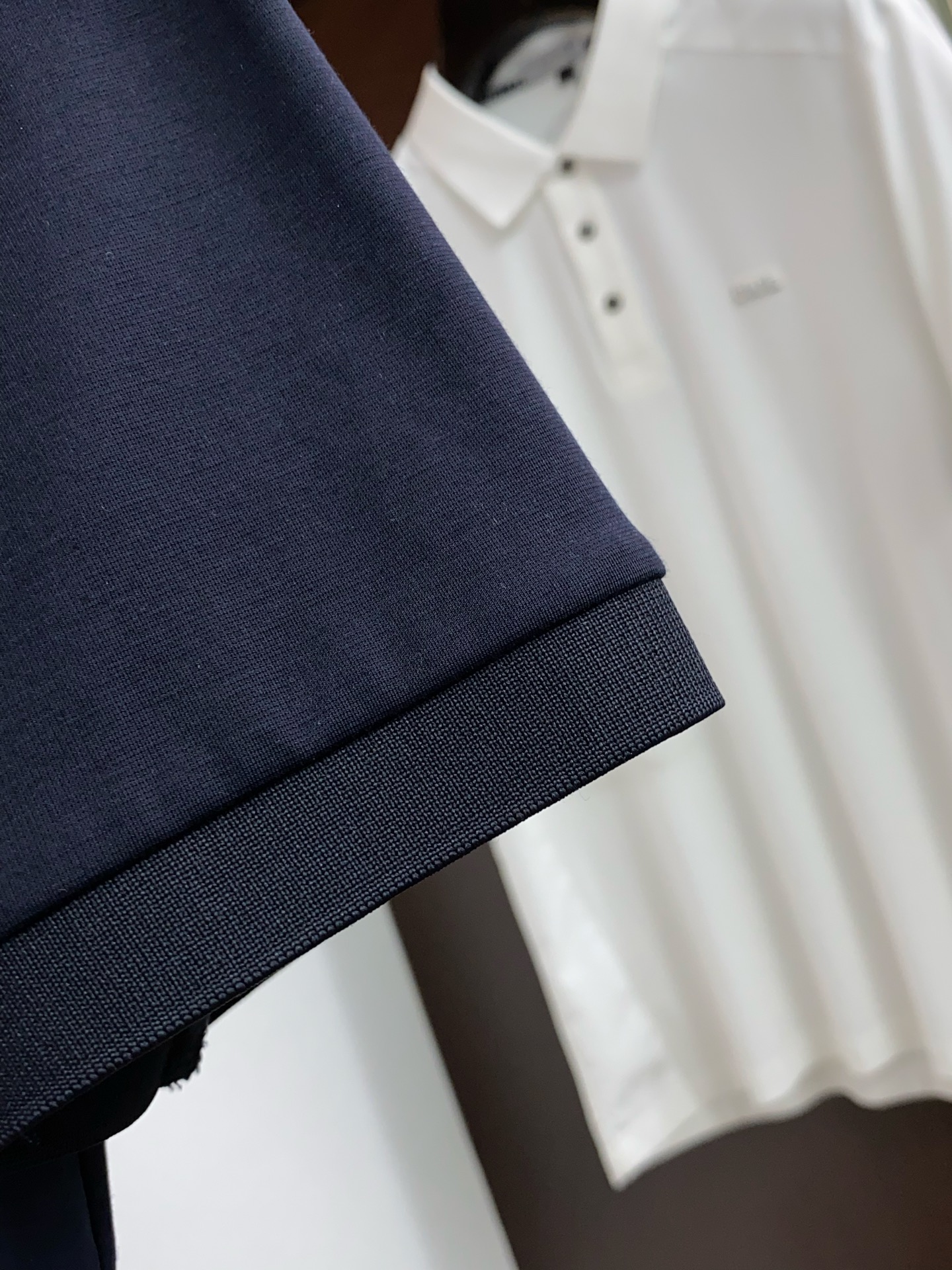 디올 남성 반팔 132999 Dior T Shirt 썸네일 이미지